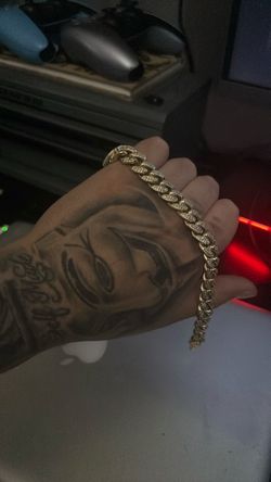 Cuban link bracelet