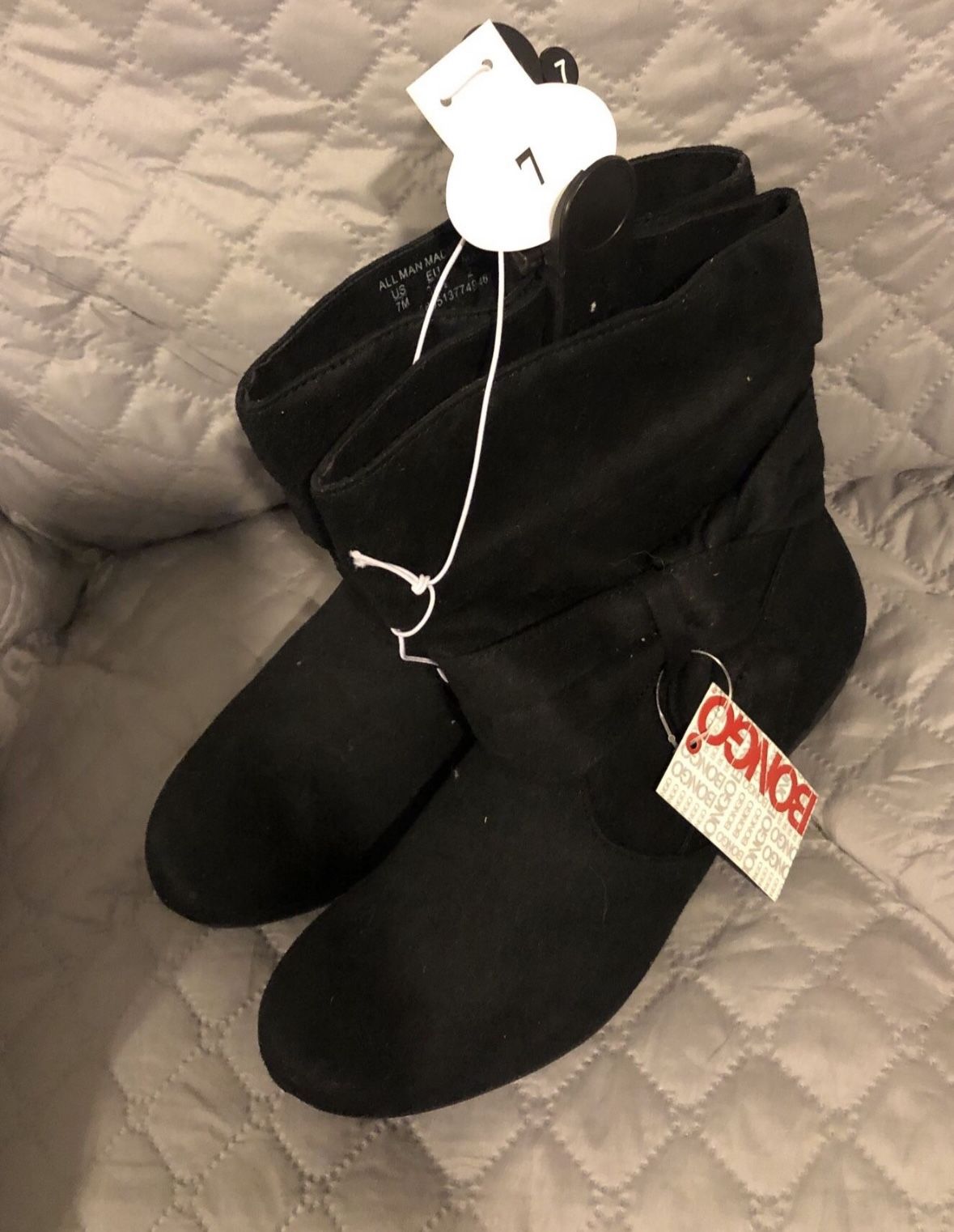 New With Tags Bongo Women’s Boots