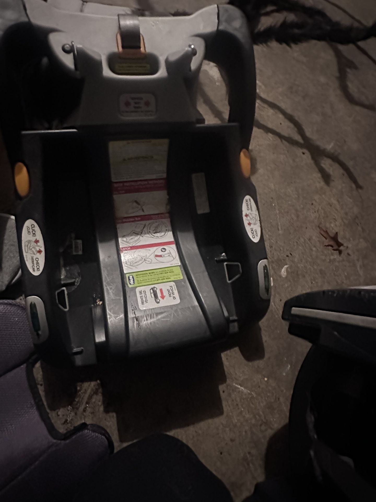 Car seat And Two Bases