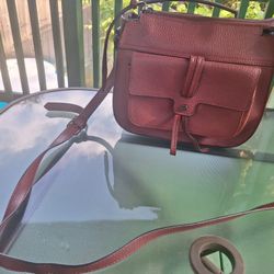 Danielle Nicole Crossbody Bag – Rich Burgundy Pebbled Faux Leather