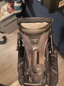 Cool golf bag and balls