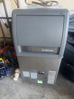 Ice machine