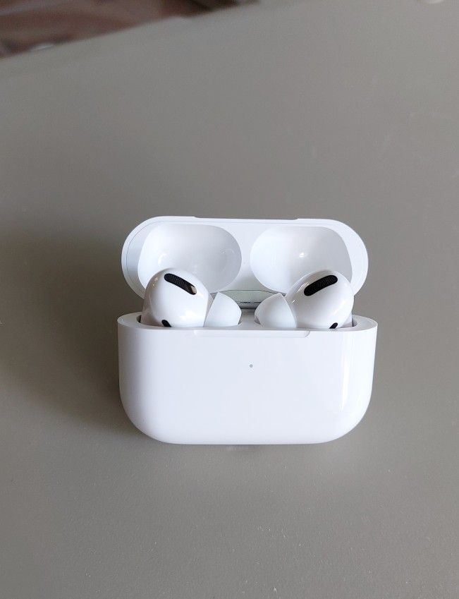 Wireless earbuds