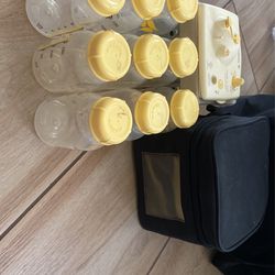 Medela breast Pump Set Excellent Condition