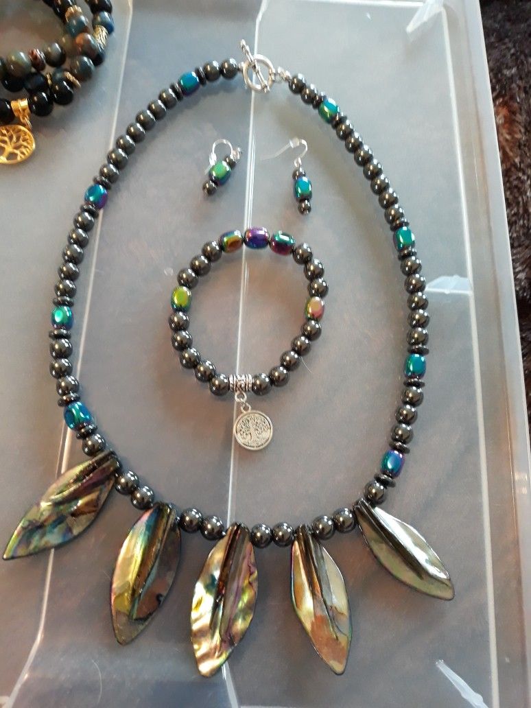 Necklace hematite and Abalone matching necklace and bracelet with earrings