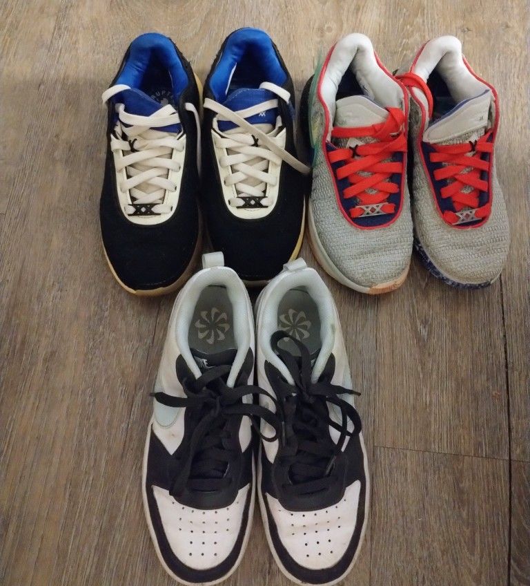 Lot Of 3 Pairs Of Nikes Size 4Y
