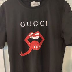 Gucci Tee Size Medium 