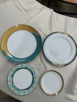 Green & Gold Art Deco Plate Set