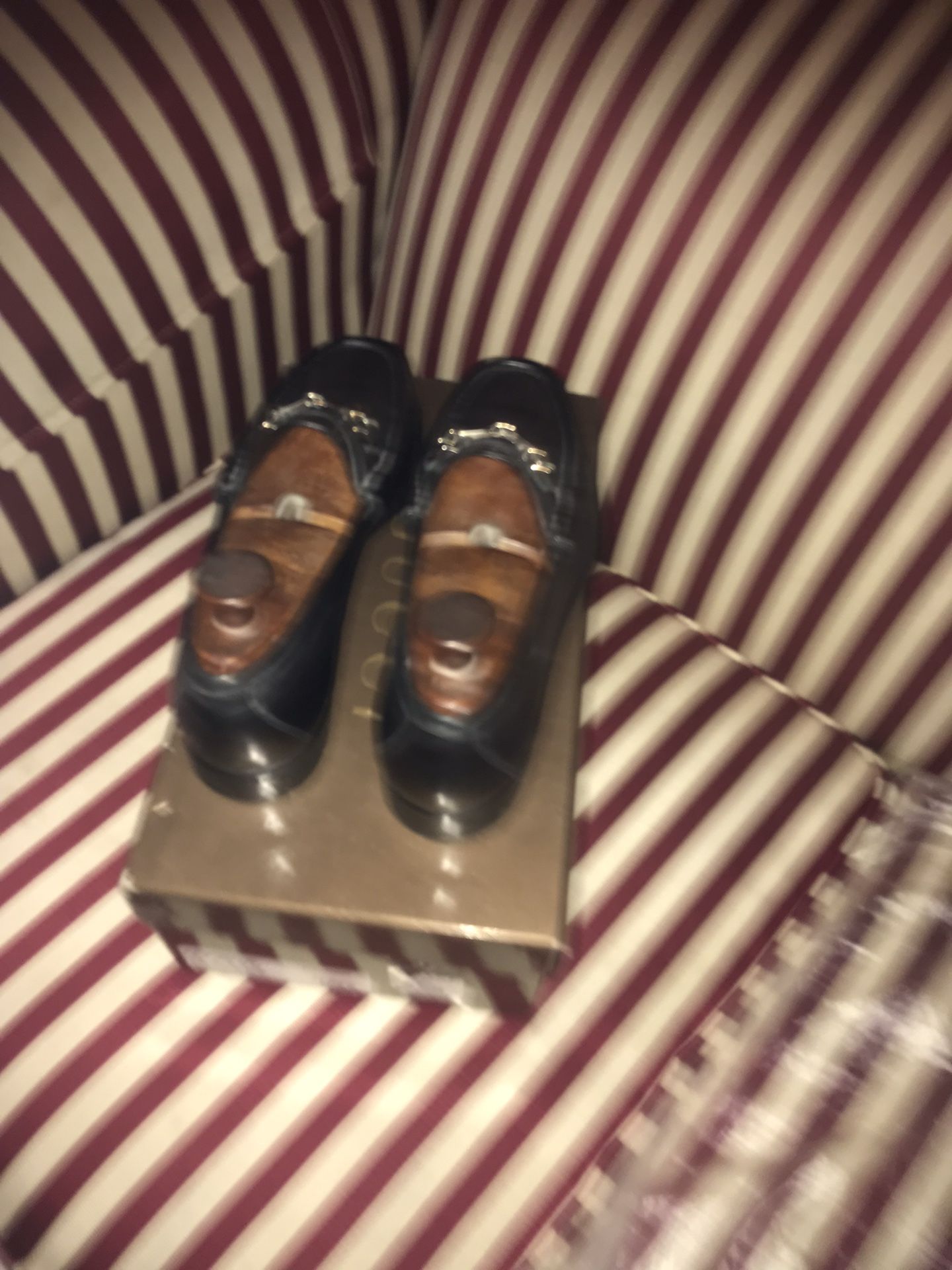 Like New genuine Gucci Merry Christmas !!!