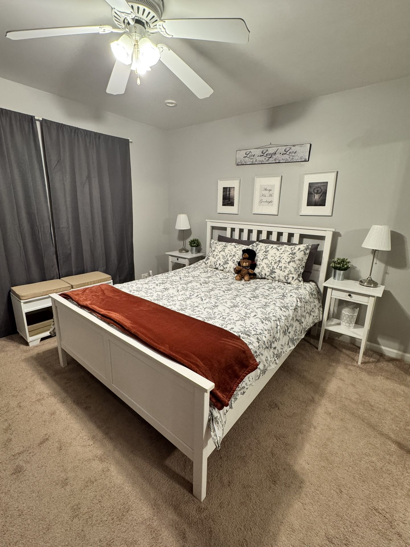 PENDING - Bedroom Set (Queen Bed, Mattress, Dresser, Two Night Stands, Two Lamps)f