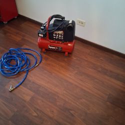 air Compressor With Hose 