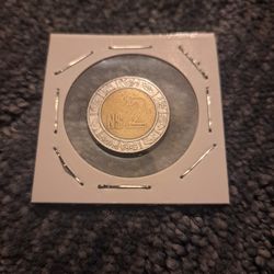 2 Pesos With The Letter N MAKE ME A OFFER 