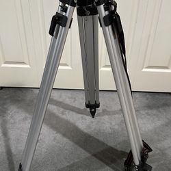 Survey Tripod & Telescoping Rod 