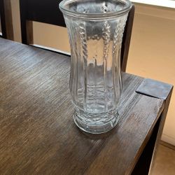 Decoratives Glass Vase