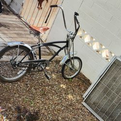 Nice Antique Bike In Great Condition 