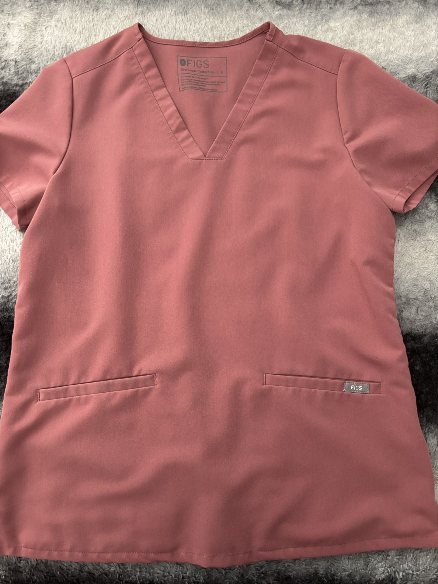 Figs Scrub Top