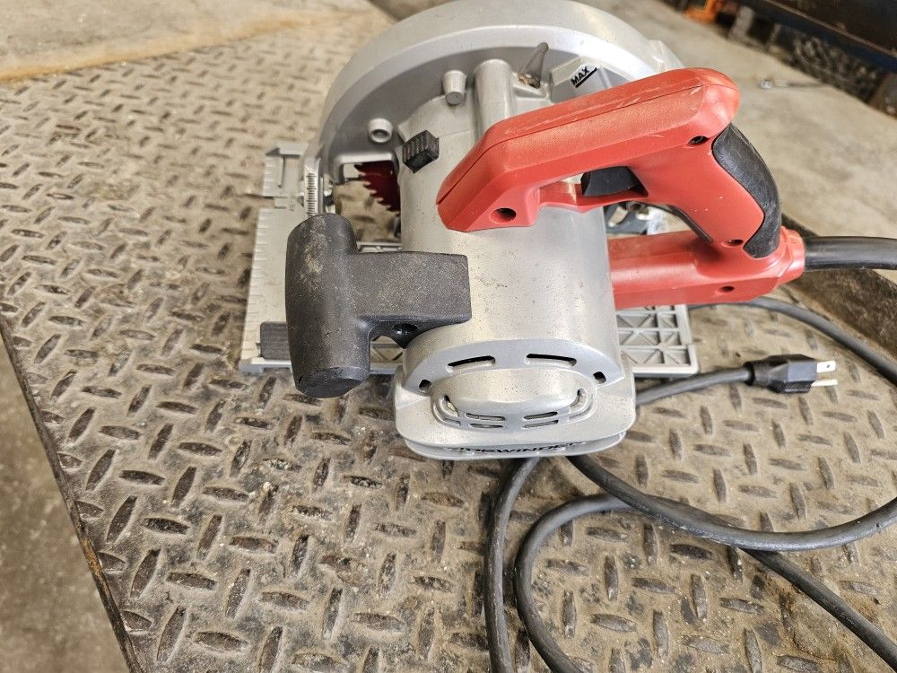 New Skillsaw
