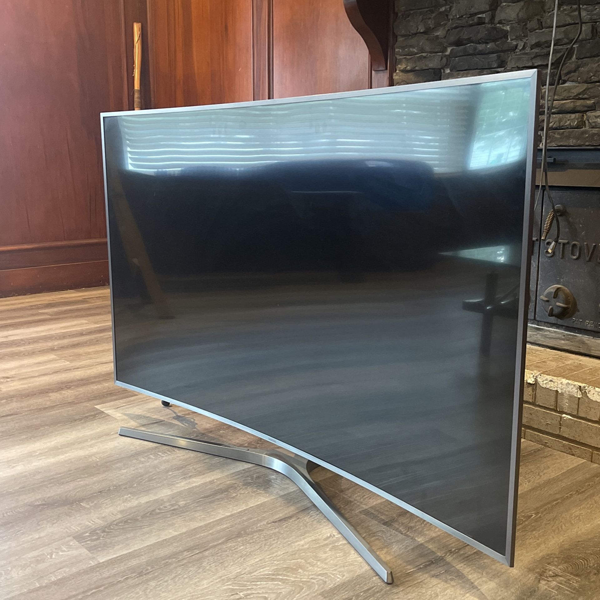 Samsung Curved TV 