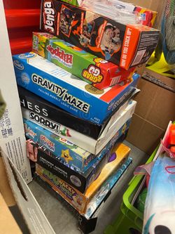 Toys and books (NOT FREE-$$MAKE AN OFFER$$)