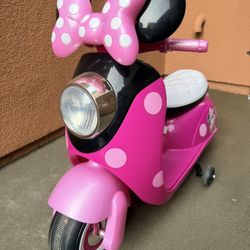 Minnie Mouse Electric scooter