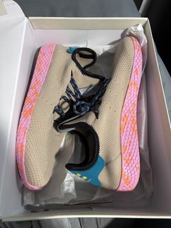PHARRELL X ADIDAS TENNIS HU PEACH Size 10