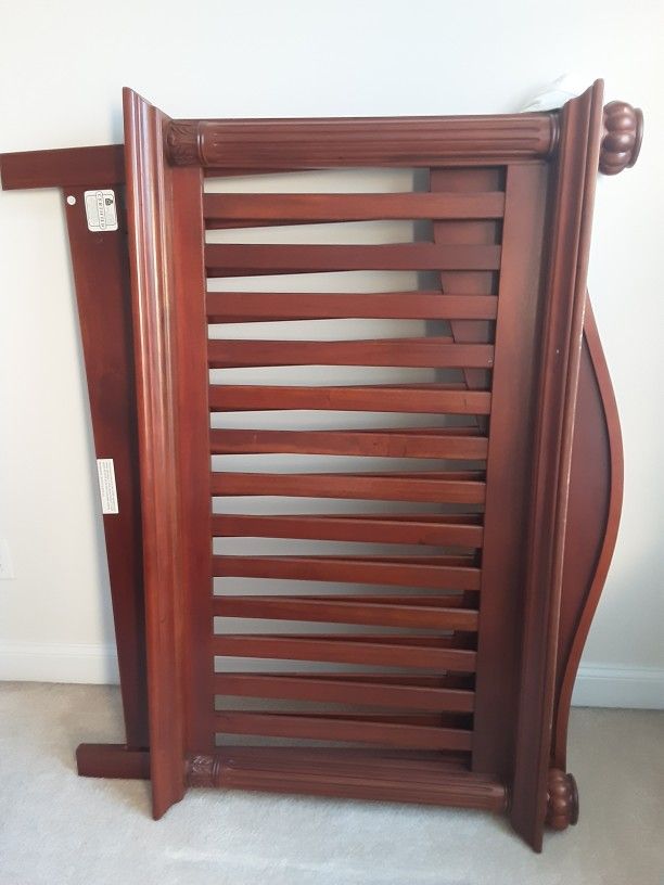 Baby Cache Crib Convertible To Full Size Bed