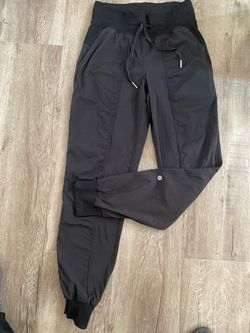 Lululemon dance studio size 2