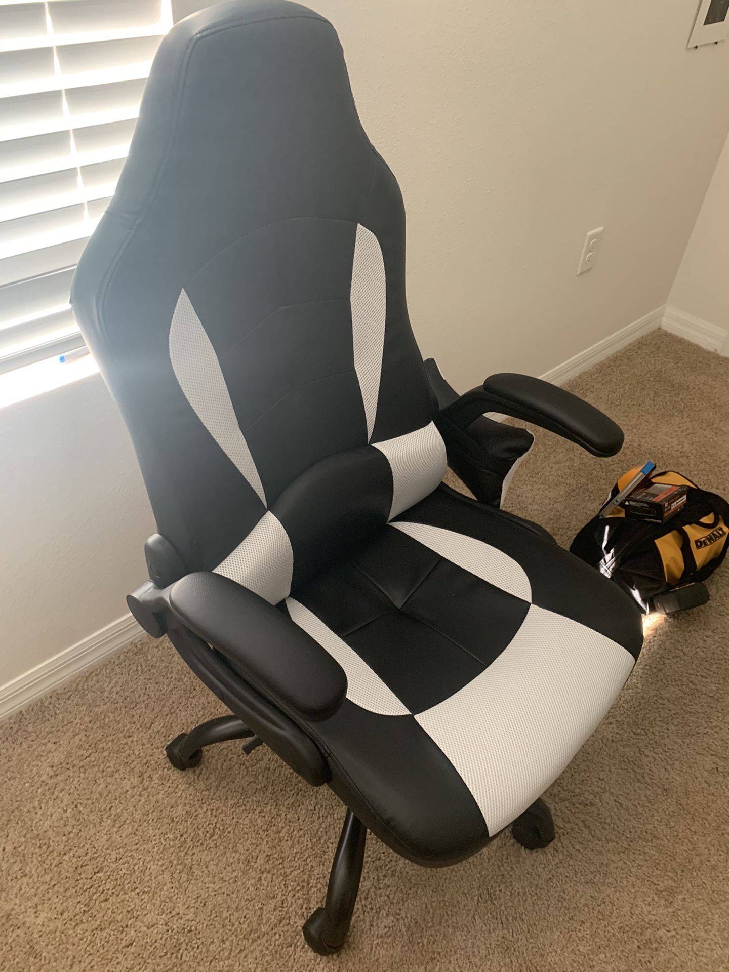 Desk chair