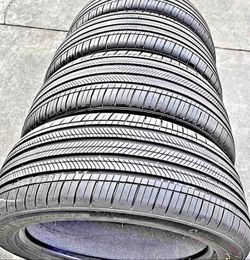 235/45/18 Michelin 🌟🌟 Vendo un set de llantas con 80% de vida las 4 🌟🌟🤩