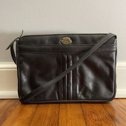 Beautiful Etienne Aigner Leather Crossbody 