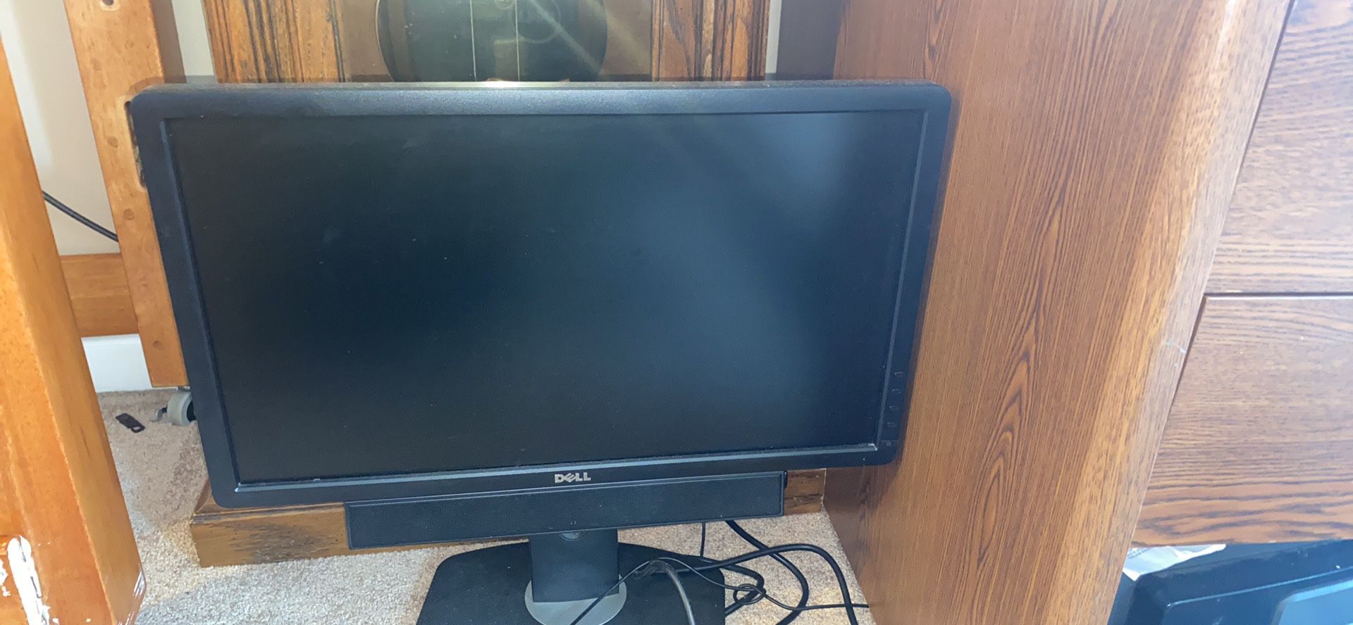 22 inch dell monitor with built in speaker