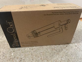 Pampered Chef - Easy Accent Decorator