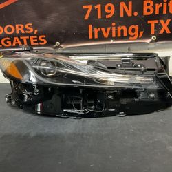 TOYOTA CAMRY 2024 RH HEADLIGHT OEM