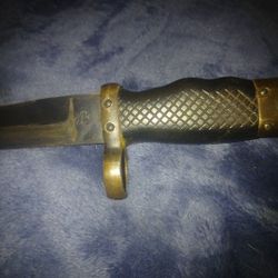 Ww2 German Bayonet  With Case