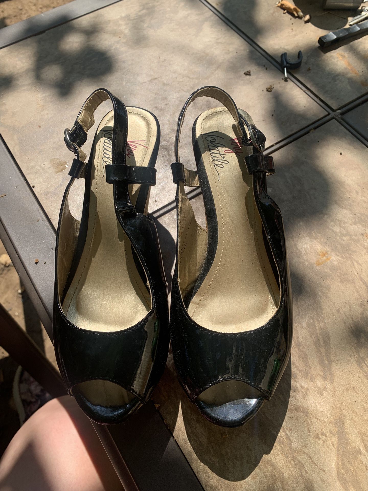 Womens Wedge Sandal Size 6