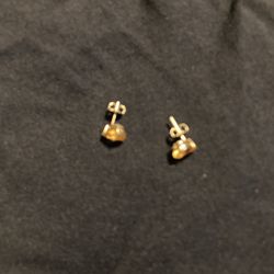 14kts Earrings Two Grams
