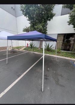 New 8 x 8 ft Pop up Canopy Tent, Instant Slanted legs