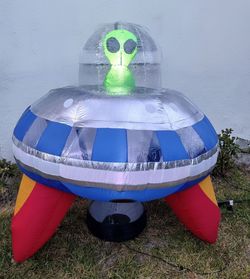 Alien Halloween patio decor