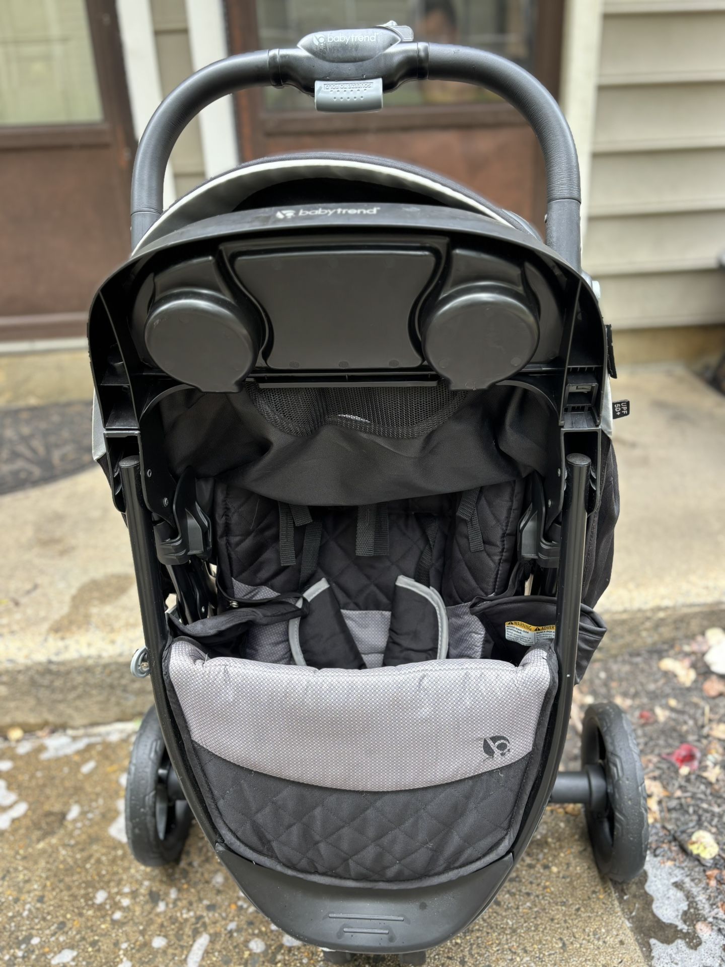 Baby Trend Car seat + Stroller  Color: Grey & Black