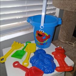 Sesame Street Elmo Beach Sand Toy Set