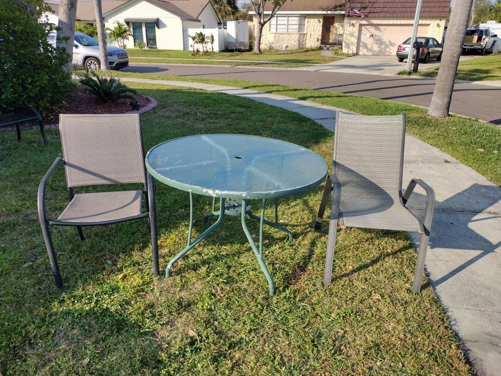 Outdoor Table And Chairs