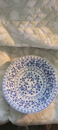 Large Blue and white bowl. No chips or cracks. Like new