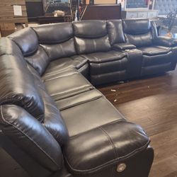 New Recliner Sofa  With  Three Power Recliners