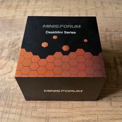 MinisForum DeskMini Series PC Workstation - Windows 11 / 16GB RAM / 512GB SSD