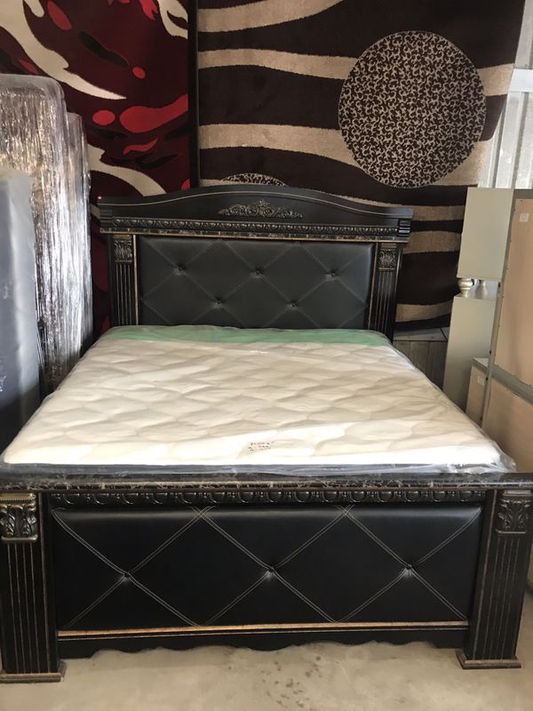 KING BEDROOM SET NEVER USED. for Sale in Houston, TX - OfferUp