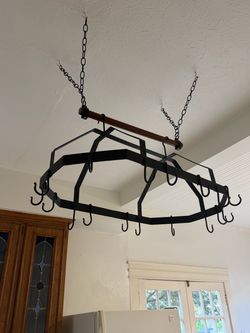 Ano ntique Pot Rack