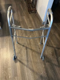 GAURDIAN adjustable walker
