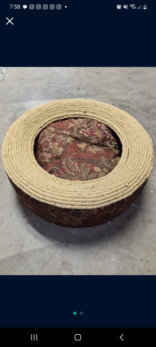 Decorative Pet Bed