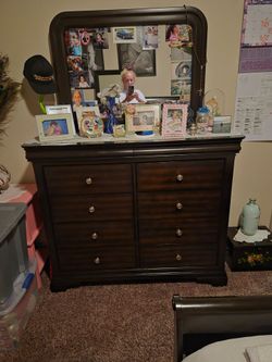 Dresser with mirror