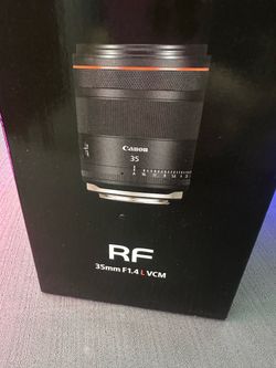 Canon RF 35mm f/1.4 L VCM Lens (Canon RF)